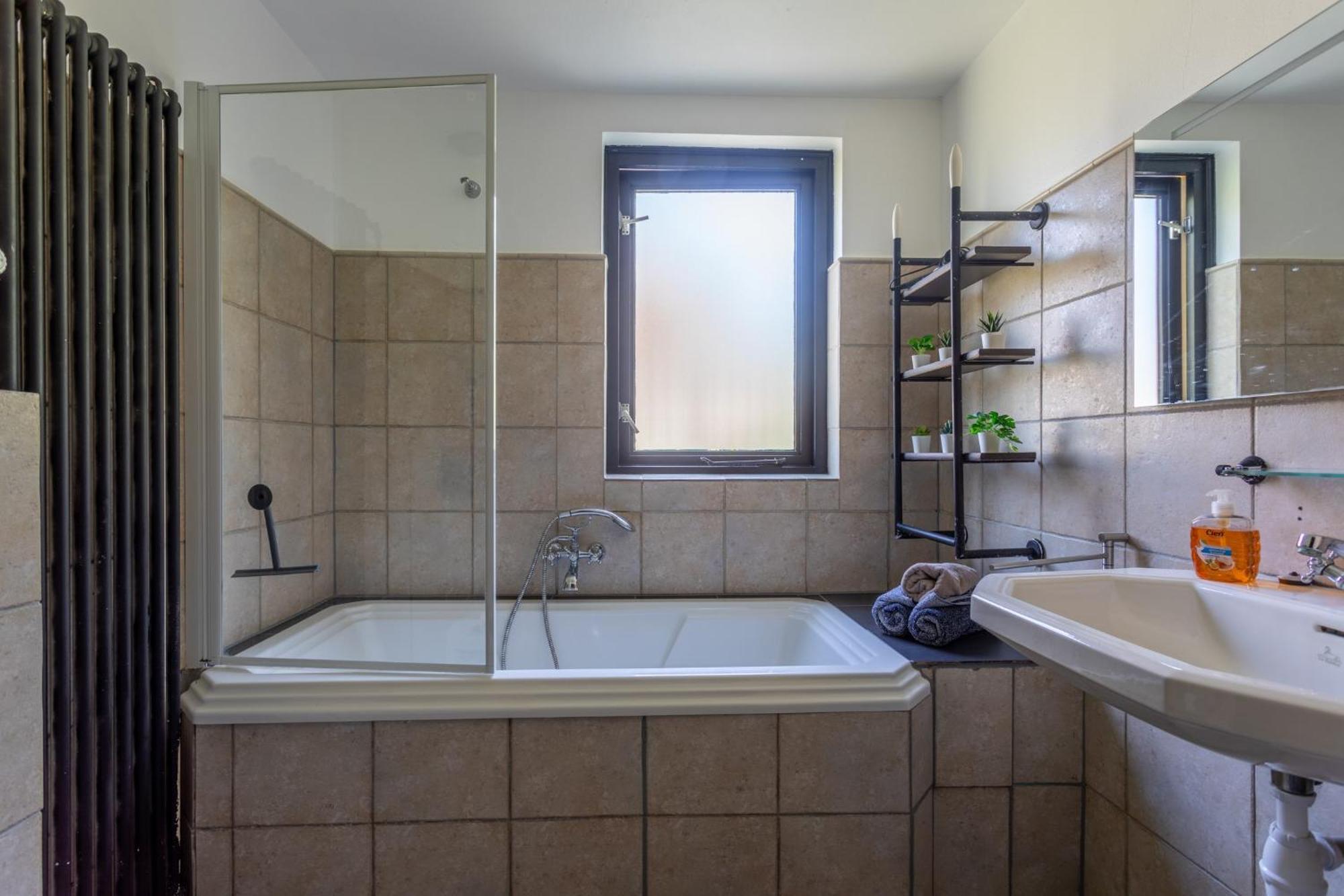 La Casa Pacha Mama Sauna En Hottub Ewijk المظهر الخارجي الصورة